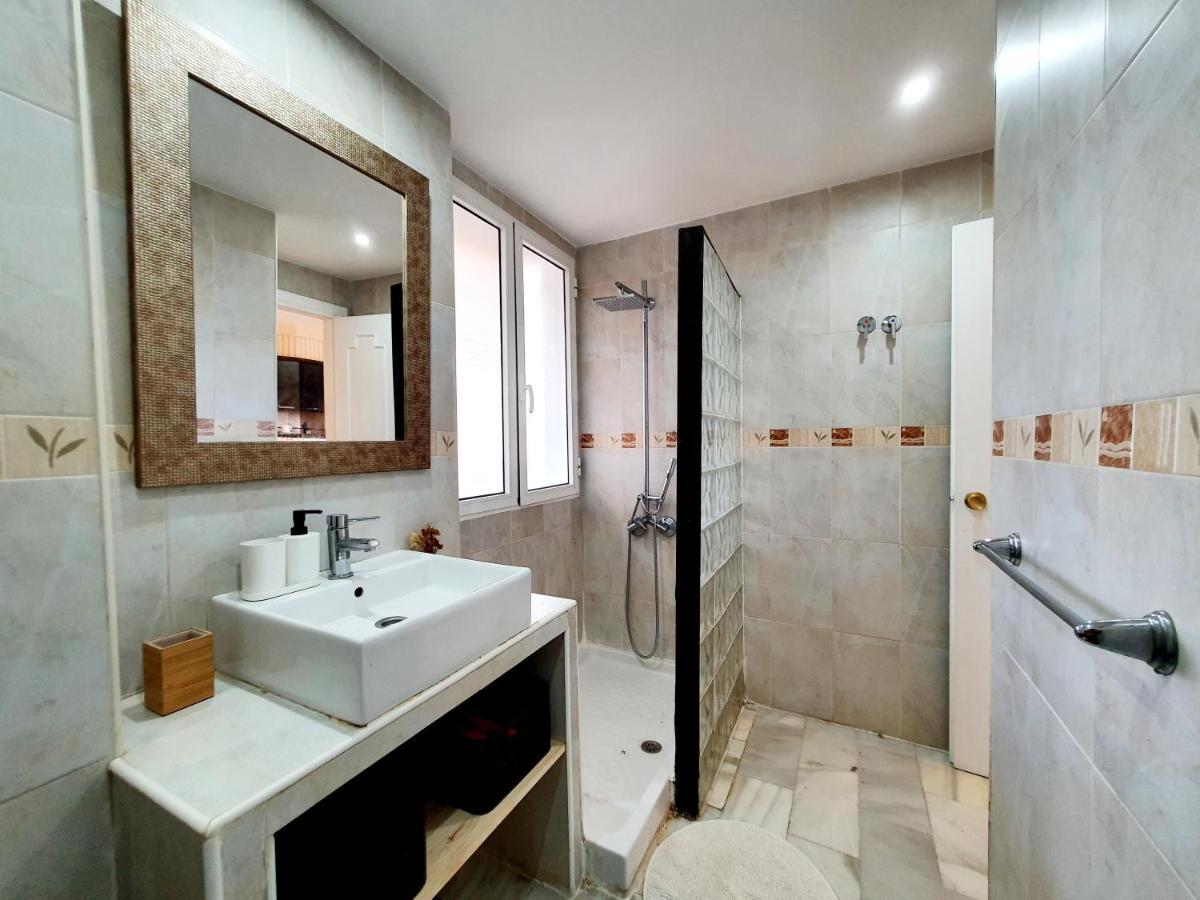 Cozy Apartment On The Beach Sitio de Calahonda Exterior foto