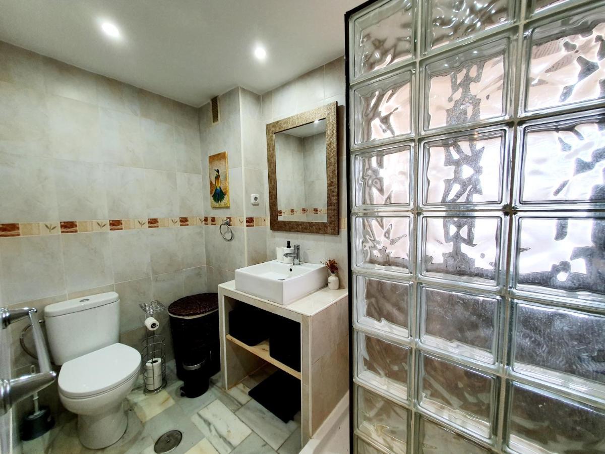 Cozy Apartment On The Beach Sitio de Calahonda Exterior foto